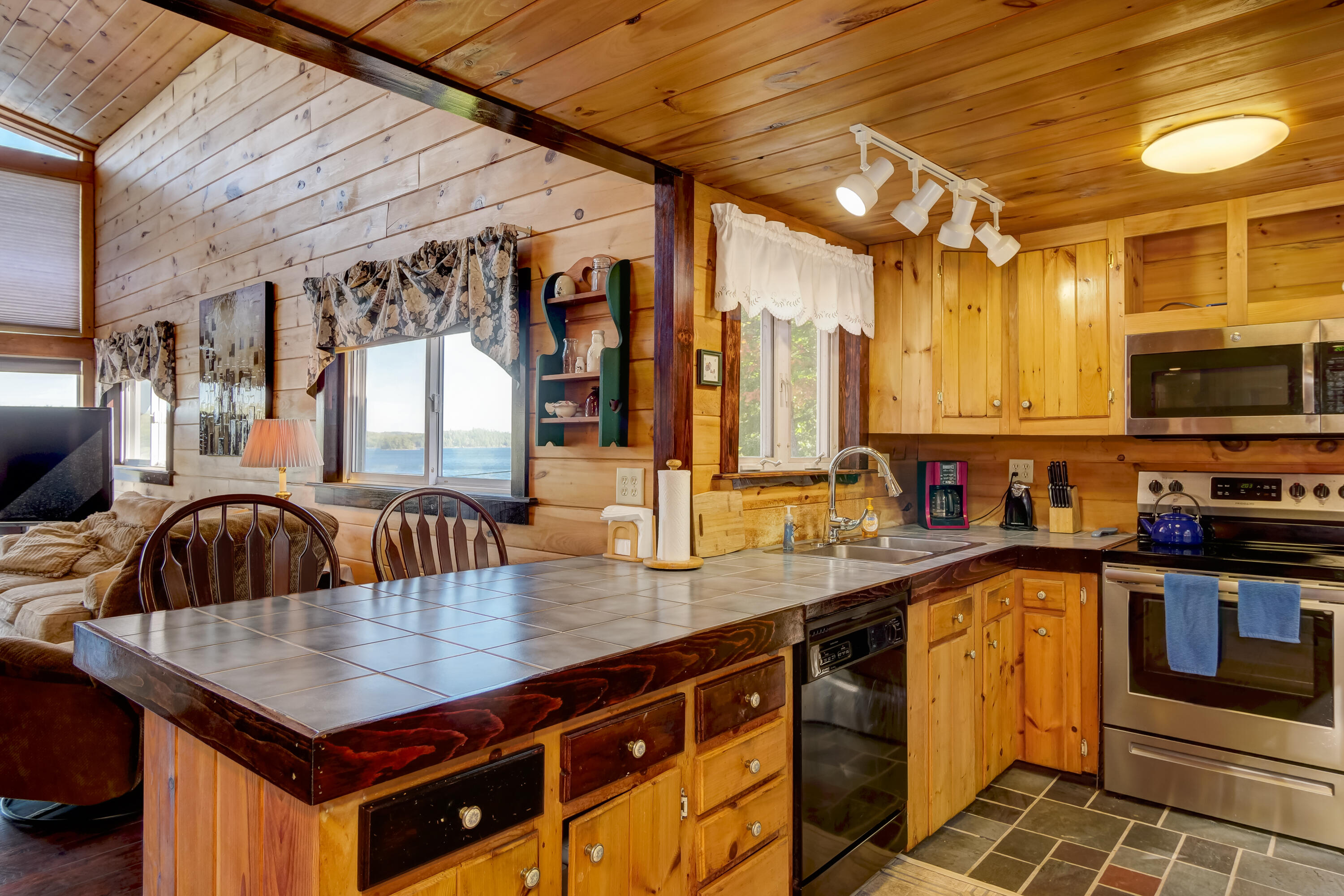 56 Shore Path Ellsworth, ME 04605 - Photo 10 of 65 13