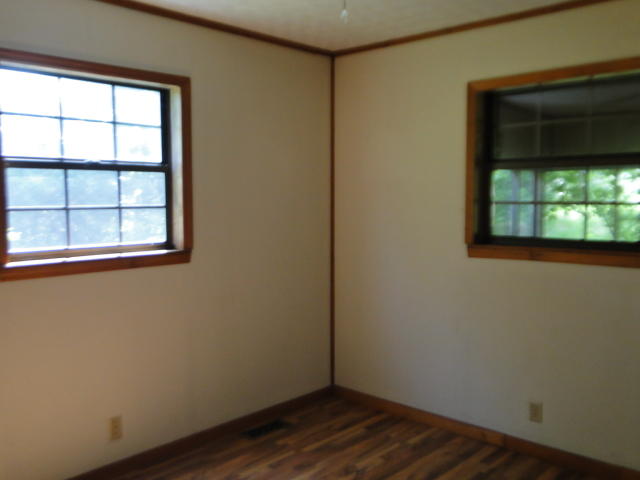 4056 Powell River Road Tazewell, TN 37879 - Photo 14 of 19 DSC09764