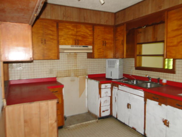 4056 Powell River Road Tazewell, TN 37879 - Photo 8 of 19 DSC09740