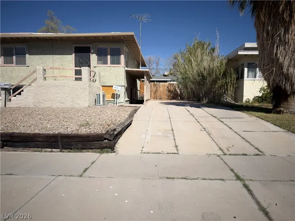 $1,200 | 632 5th Street, Unit B, Boulder City, NV 89005
