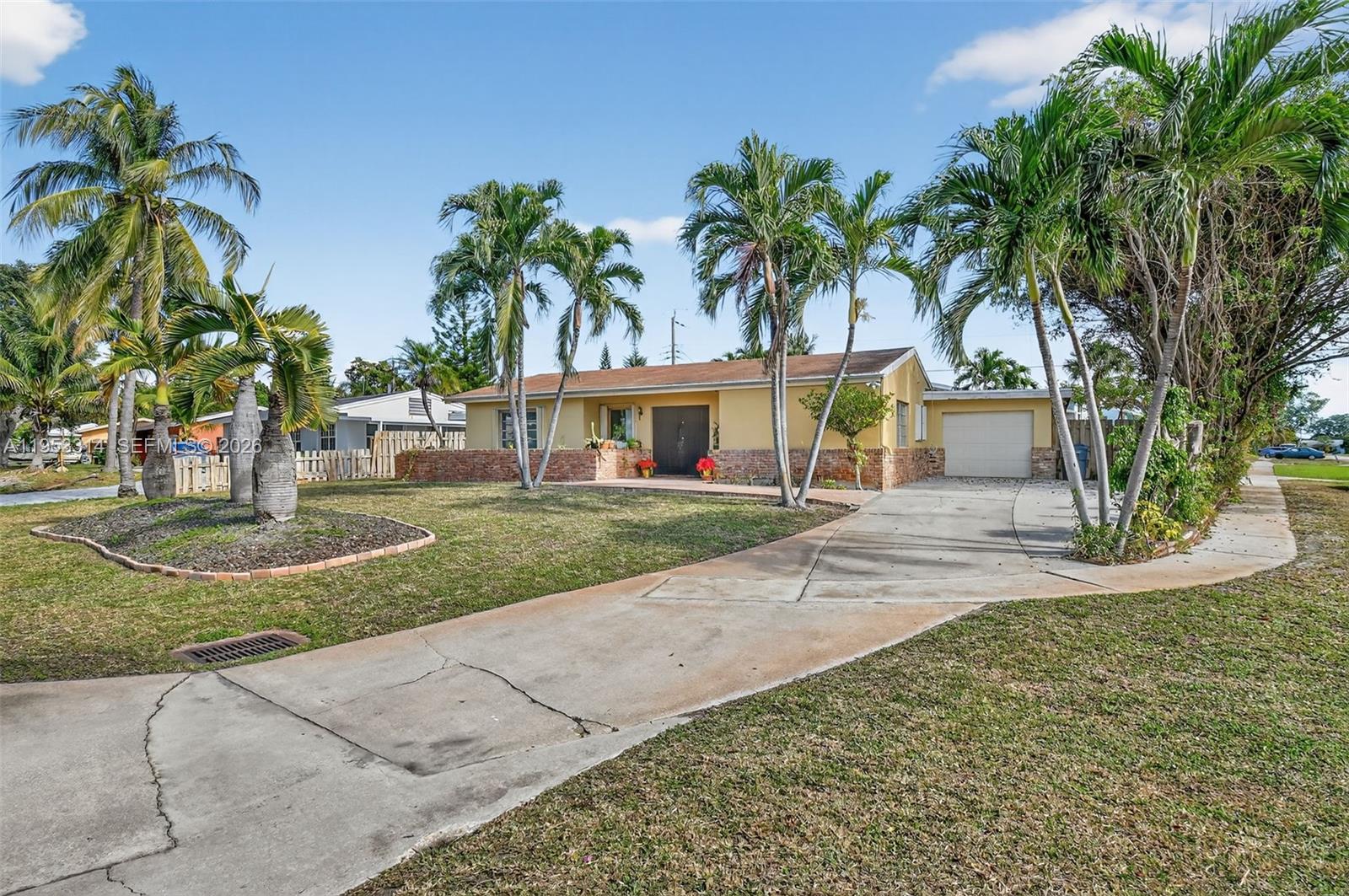 1712 High Ridge Road Lake Worth, FL 33461 - Photo 3 of 37