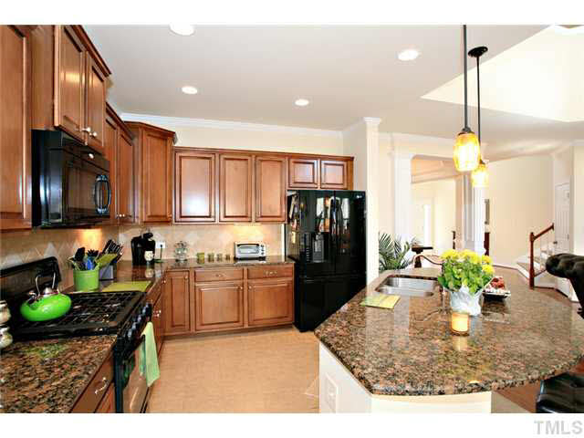 1002 Lakeview Road Durham, NC 27712 - Photo 8 of 22
