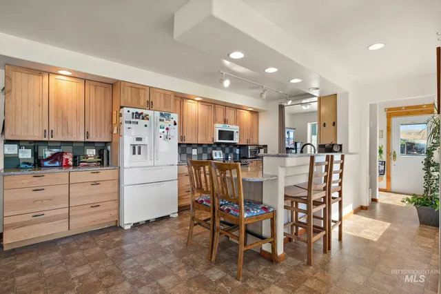 $975,000 | 22625 Baldwin Lane, Ola, ID 83657