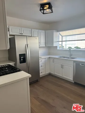 $3,850 | 2715 West 43rd Street, Los Angeles, CA 90008