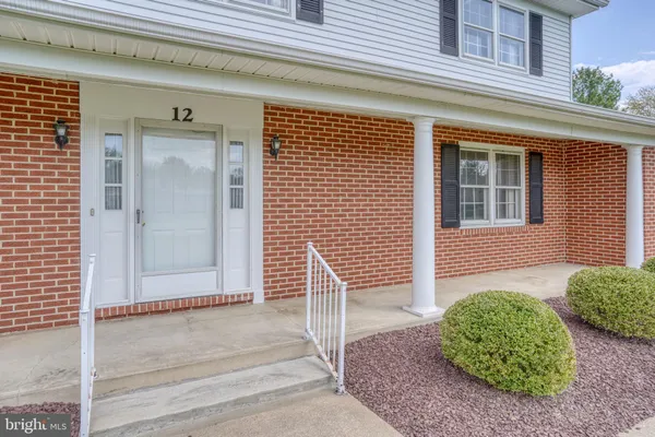 $550,000 | 12 Kimmie Court, Bear, DE 19701