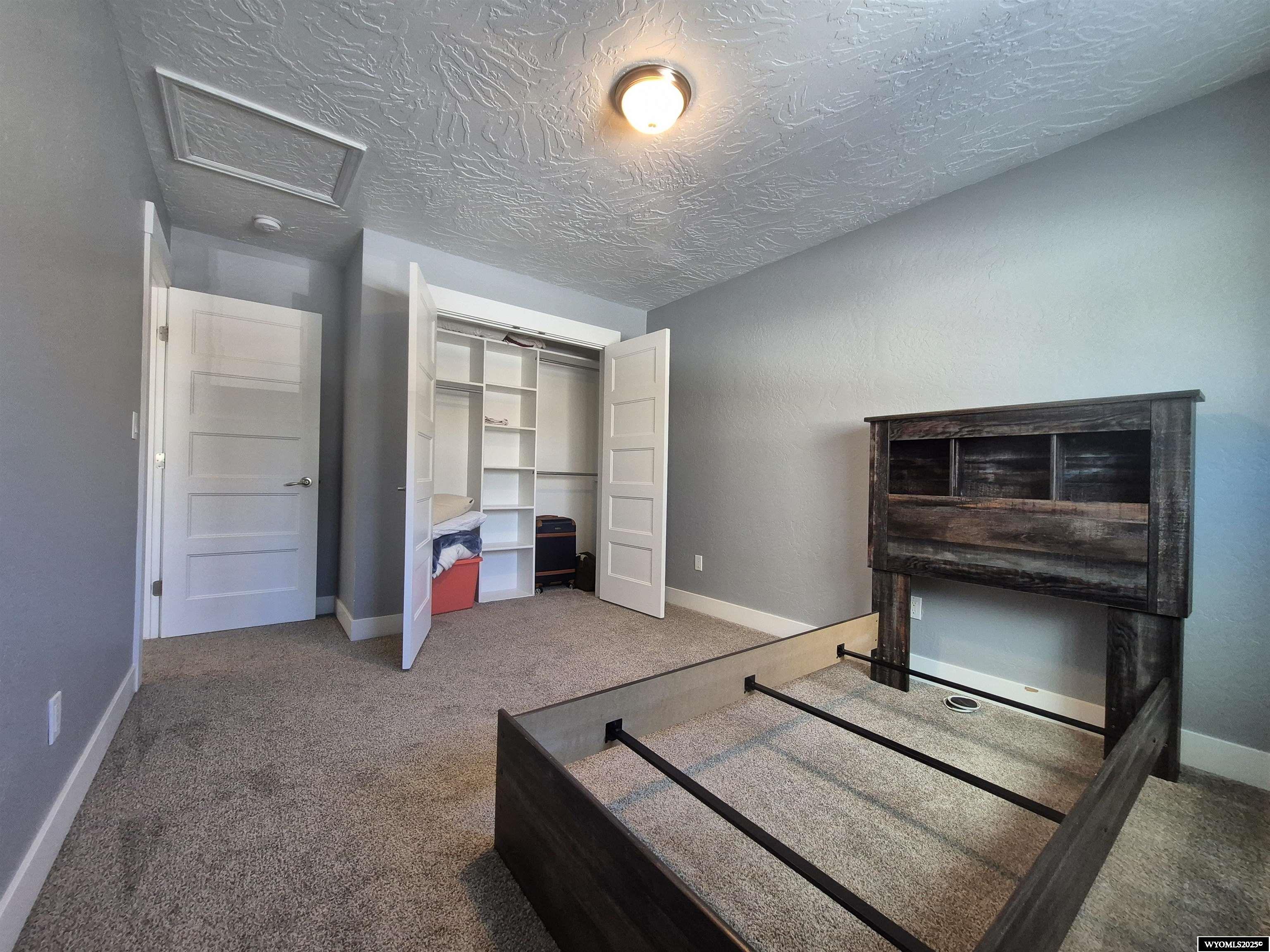 2304 Sierra Road Rock Springs, WY 82901 - Photo 14 of 38