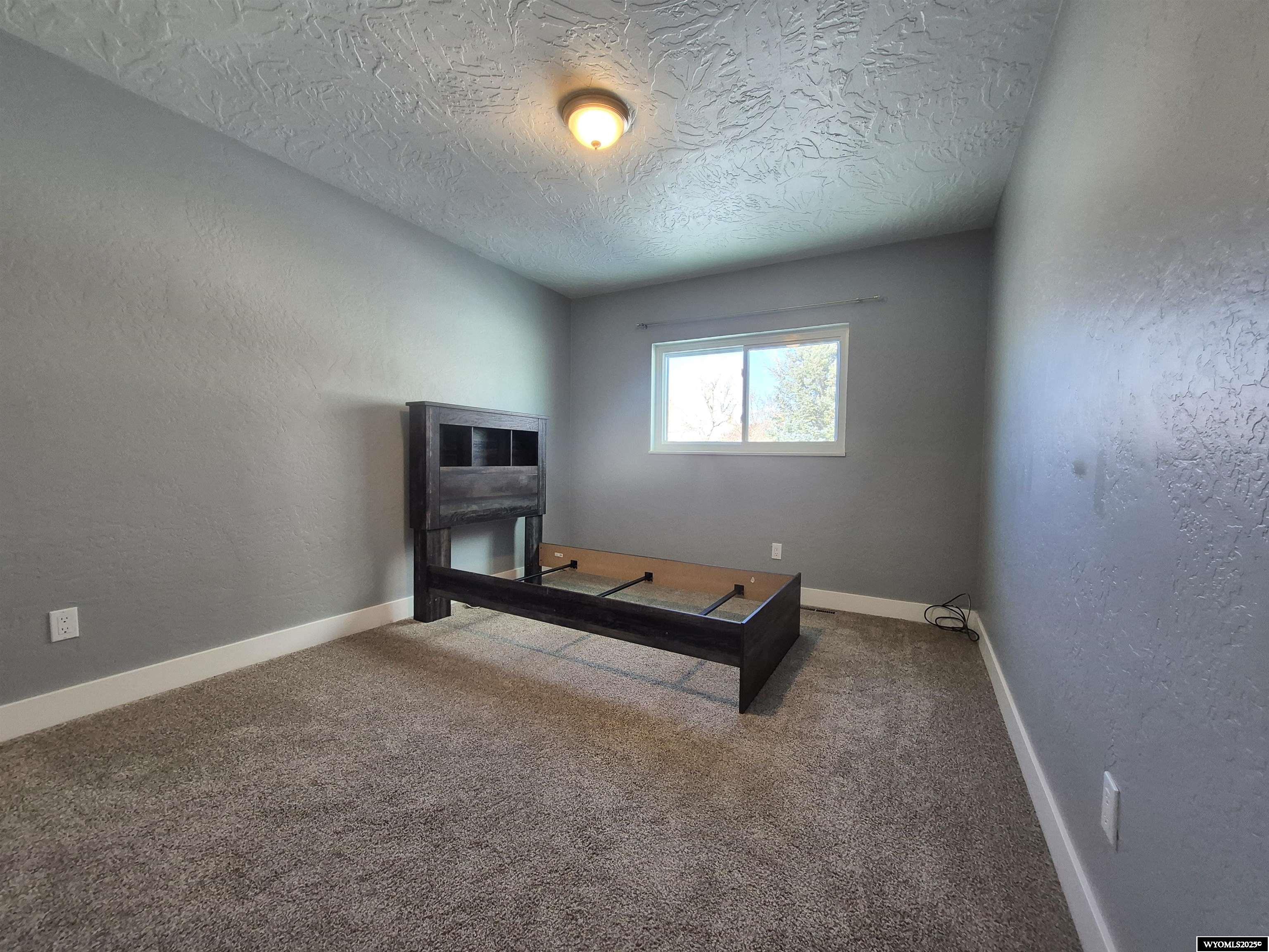 2304 Sierra Road Rock Springs, WY 82901 - Photo 15 of 38