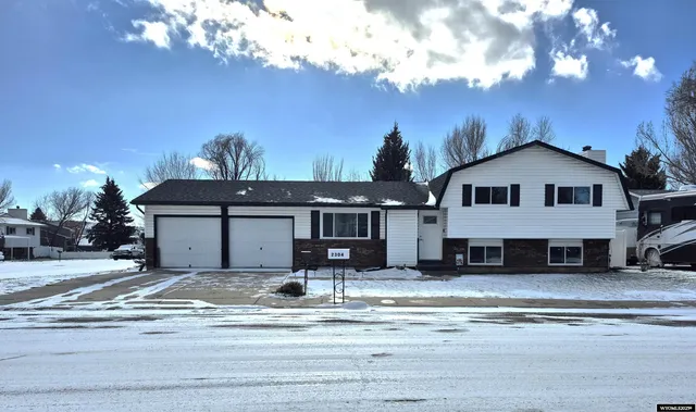 $377,000 | 2304 Sierra Road, Rock Springs, WY 82901