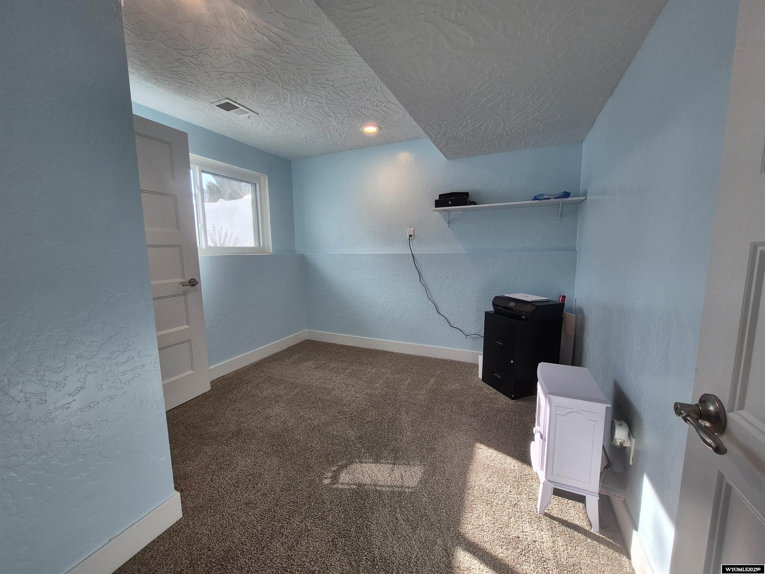 2304 Sierra Road Rock Springs, WY 82901 - Photo 26 of 38