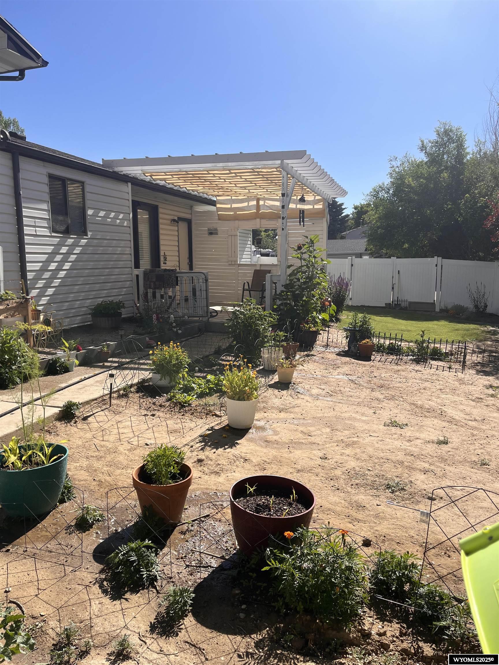 2304 Sierra Road Rock Springs, WY 82901 - Photo 37 of 38