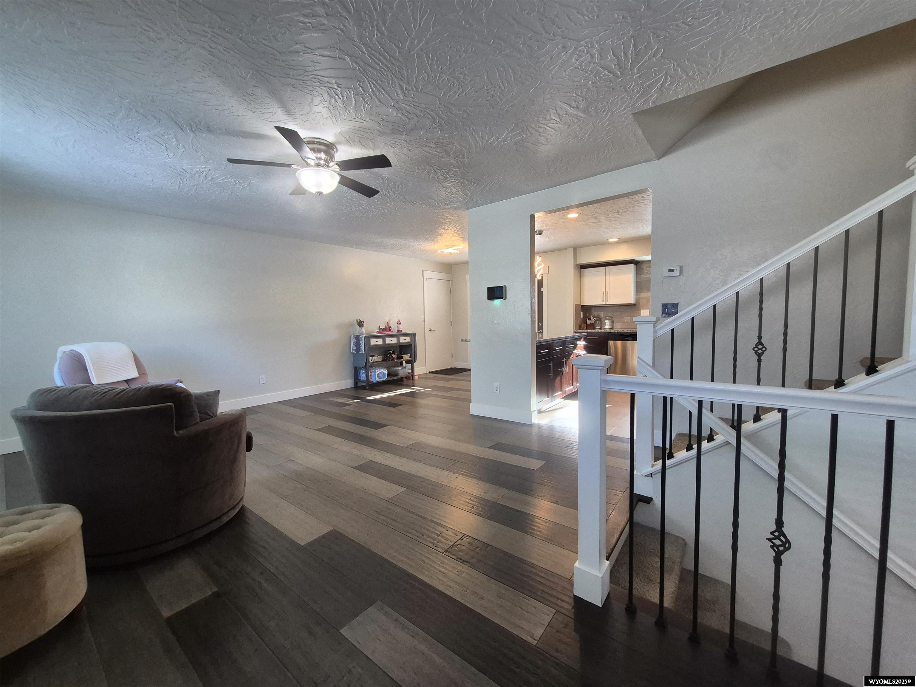 2304 Sierra Road Rock Springs, WY 82901 - Photo 4 of 38