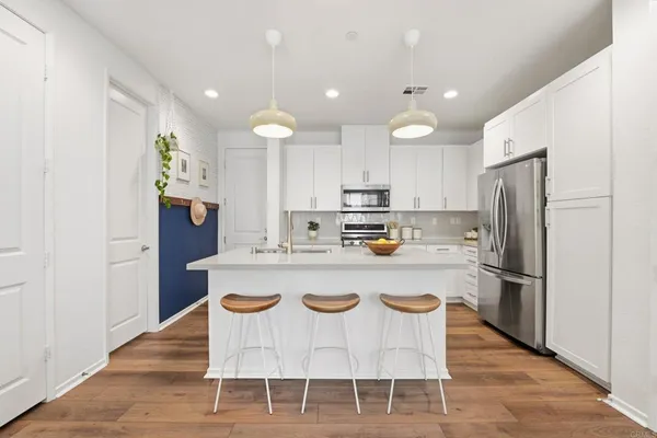 $795,500 | 1175 Via Lucero, Oceanside, CA 92056