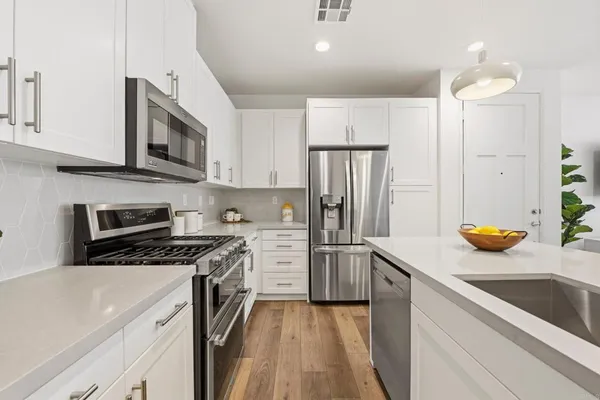 $795,500 | 1175 Via Lucero, Oceanside, CA 92056