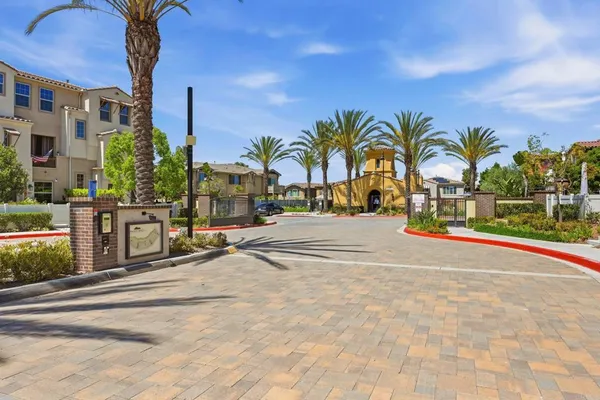 $795,500 | 1175 Via Lucero, Oceanside, CA 92056
