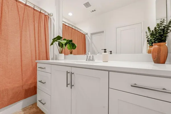 $795,500 | 1175 Via Lucero, Oceanside, CA 92056