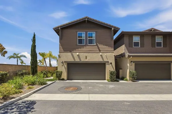 $795,500 | 1175 Via Lucero, Oceanside, CA 92056