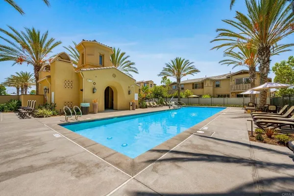 $795,500 | 1175 Via Lucero, Oceanside, CA 92056