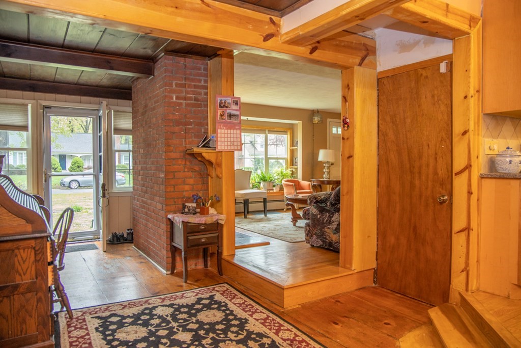 36 Whitmun Road Longmeadow, MA 01106 - Photo 6 of 27 a view of a livingroom with furniture and front door