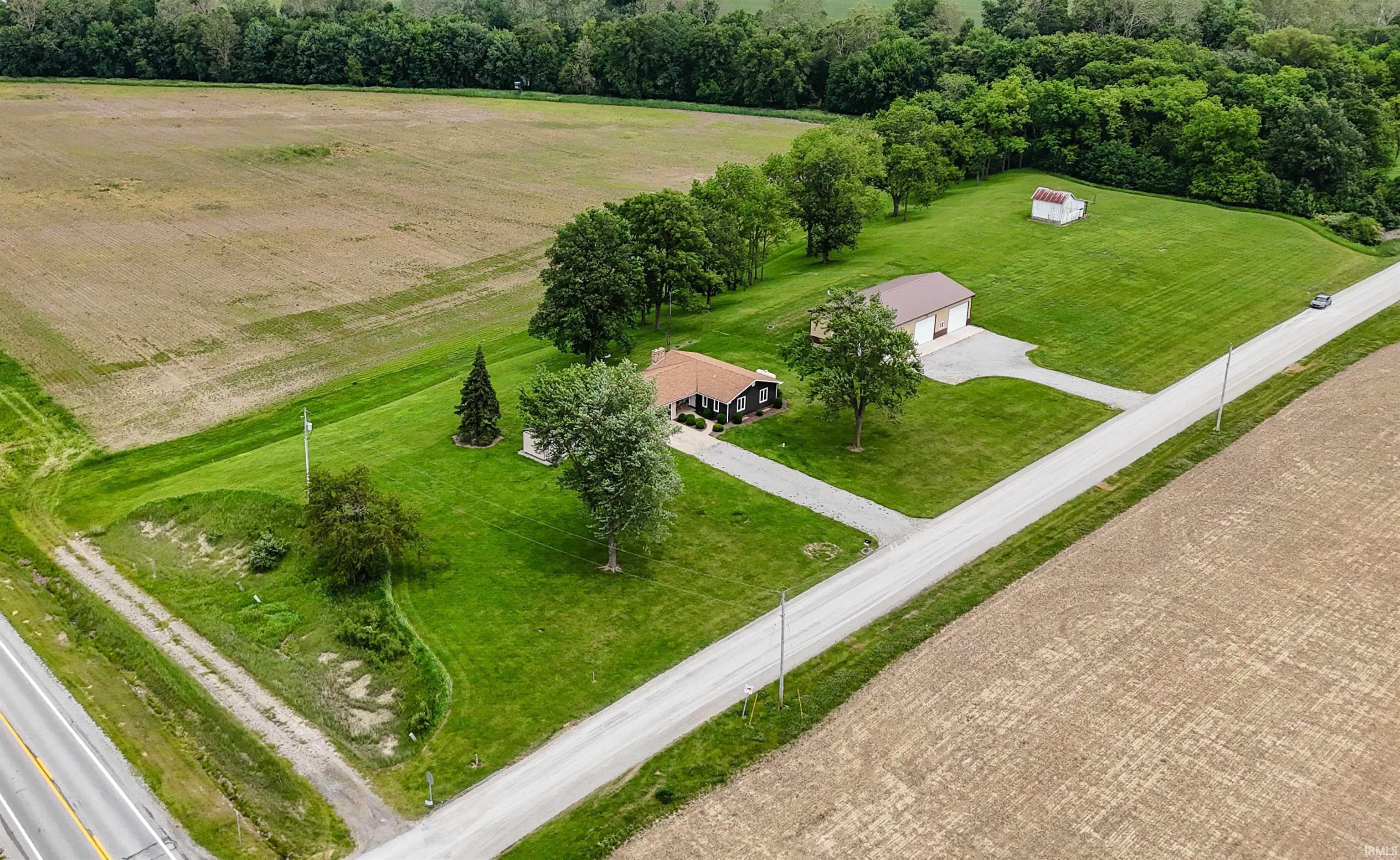 22825 Kammeyer Road Woodburn, IN 46797 - Photo 2 of 42
