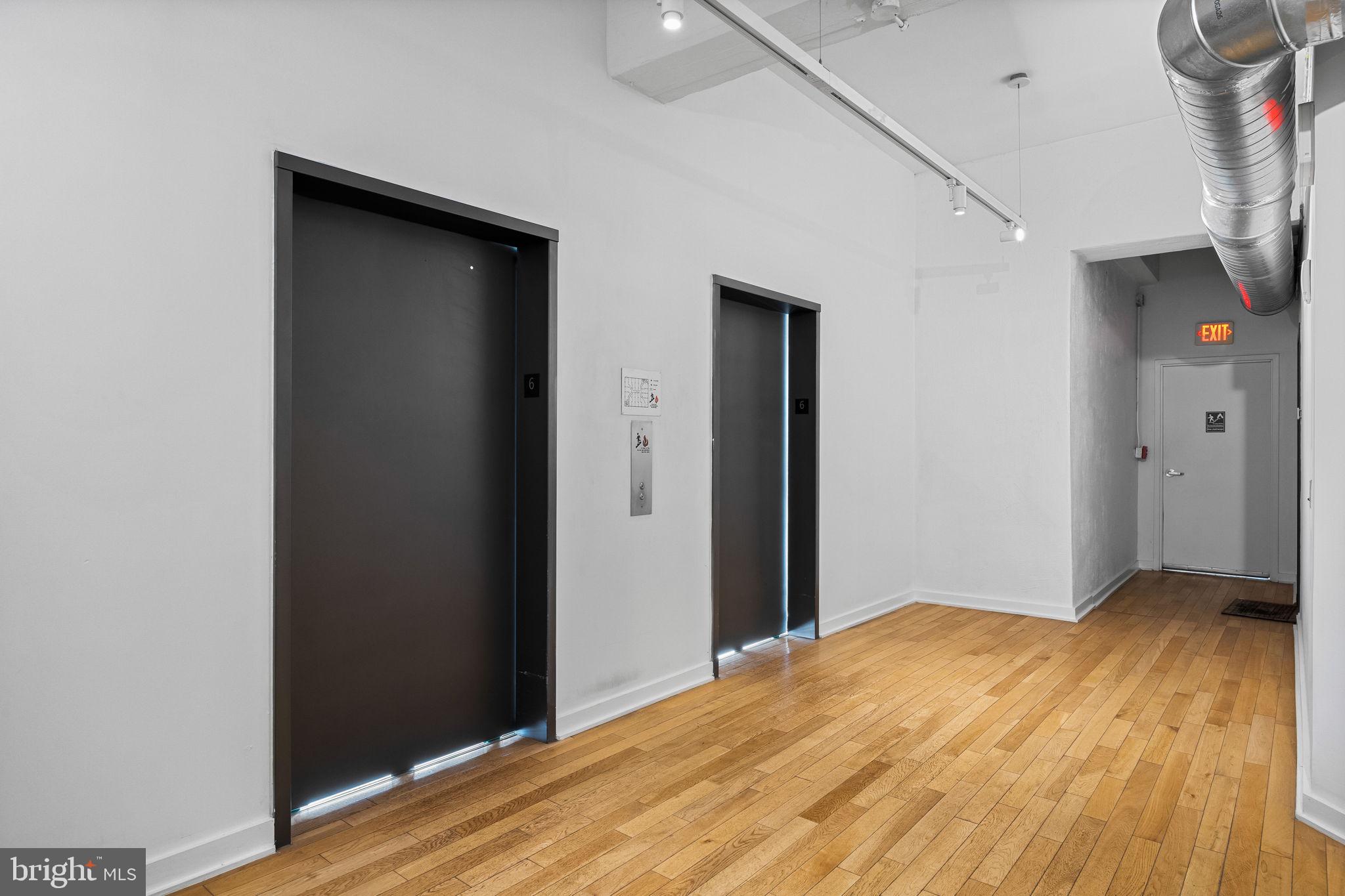 2200-28 Arch Street, Unit 612 Philadelphia, PA 19103 - Photo 6 of 43 a view of empty room with wooden floor