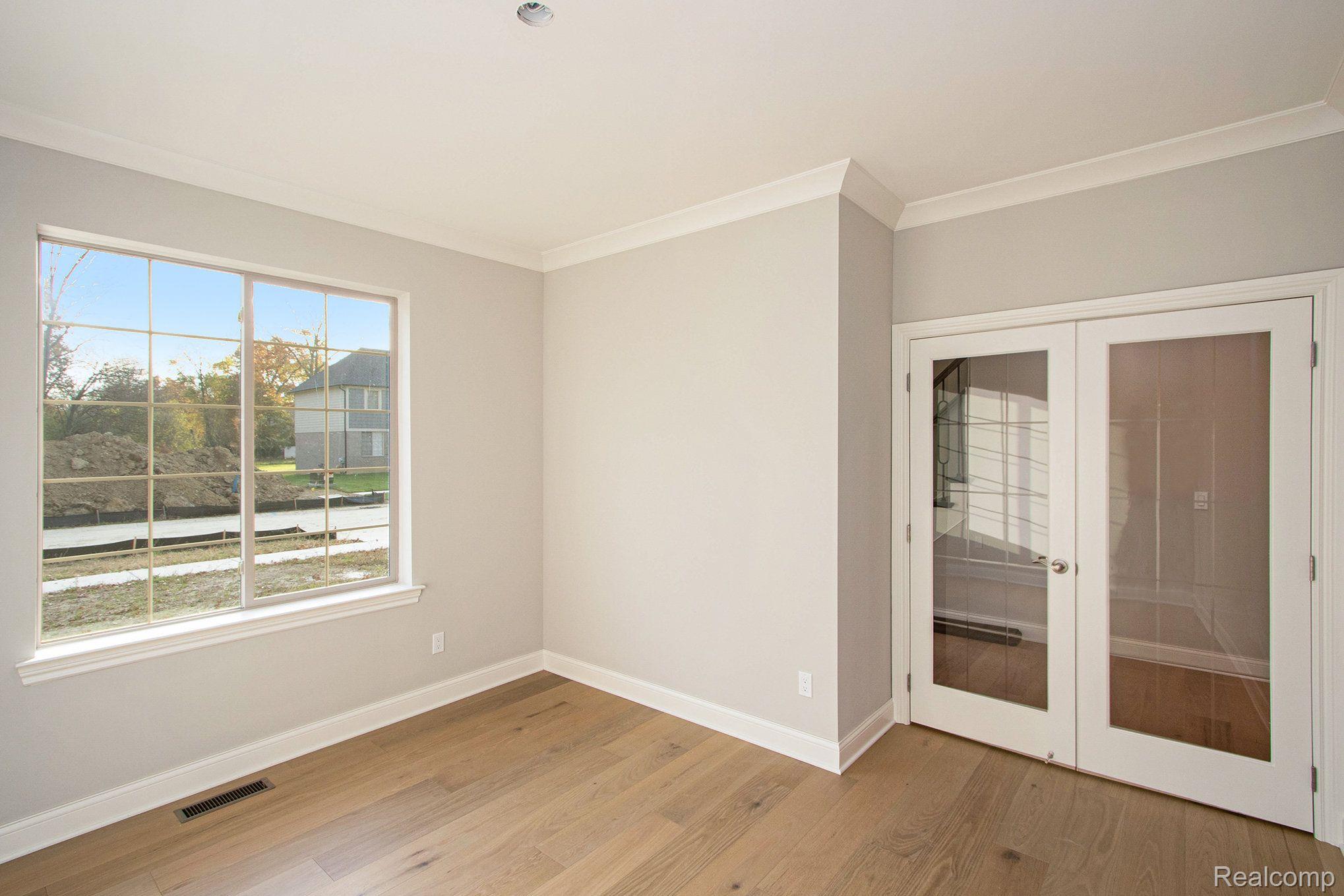 2926 Basil Drive Rochester, MI 48309 - Photo 7 of 12 Gallery Image 7