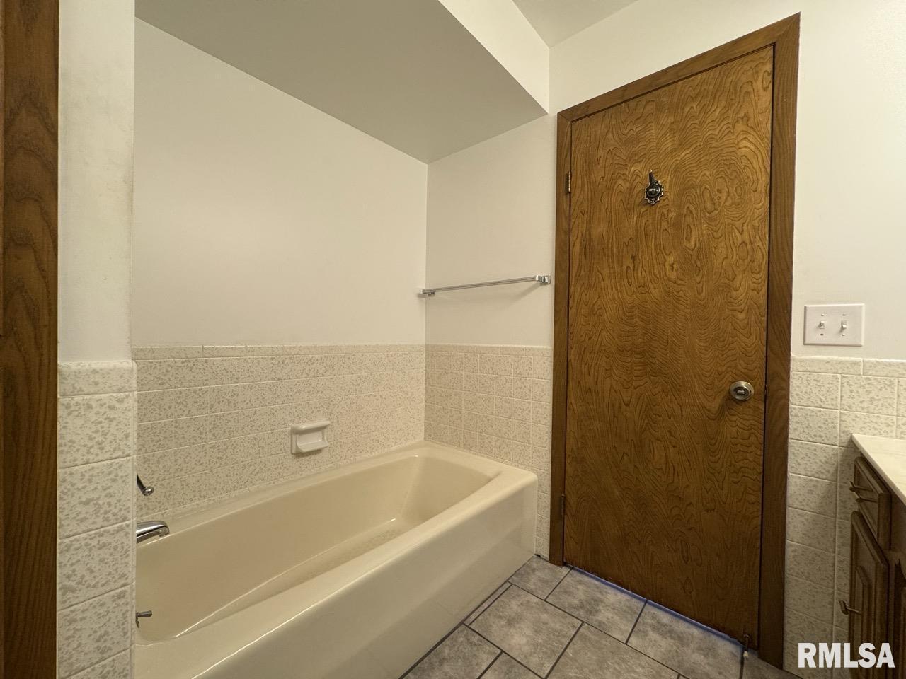 3816 Ridgewood Drive Davenport, IA 52807 - Photo 22 of 22