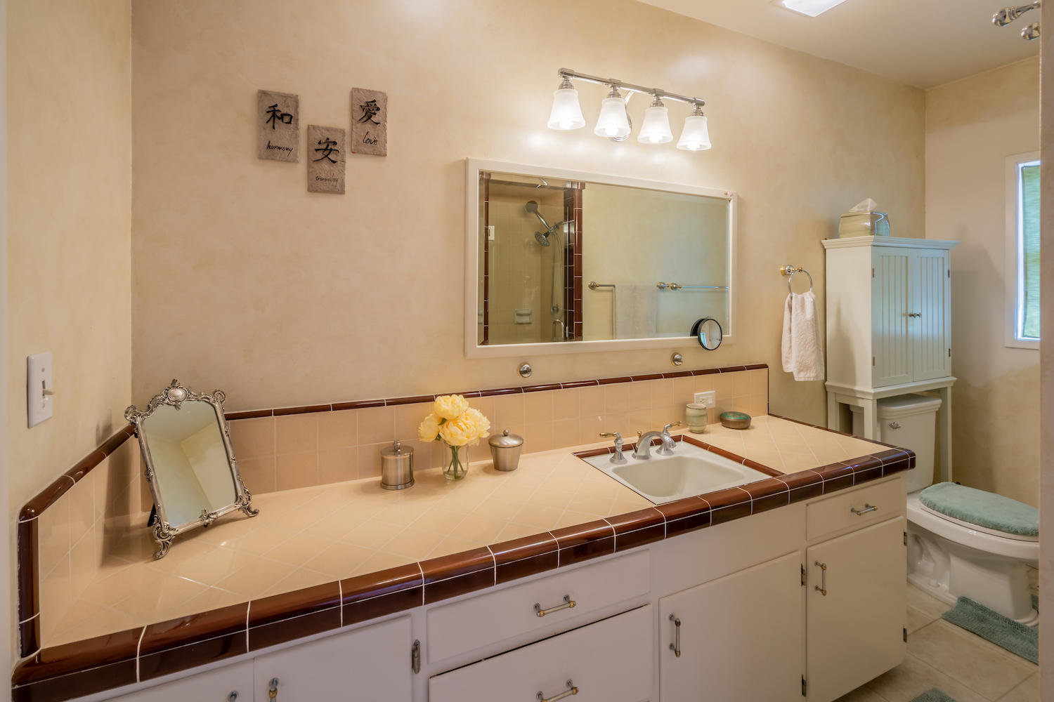 3088 Glengary Road Santa Ynez, CA 93460 - Photo 14 of 22 14 - Master Bathroom