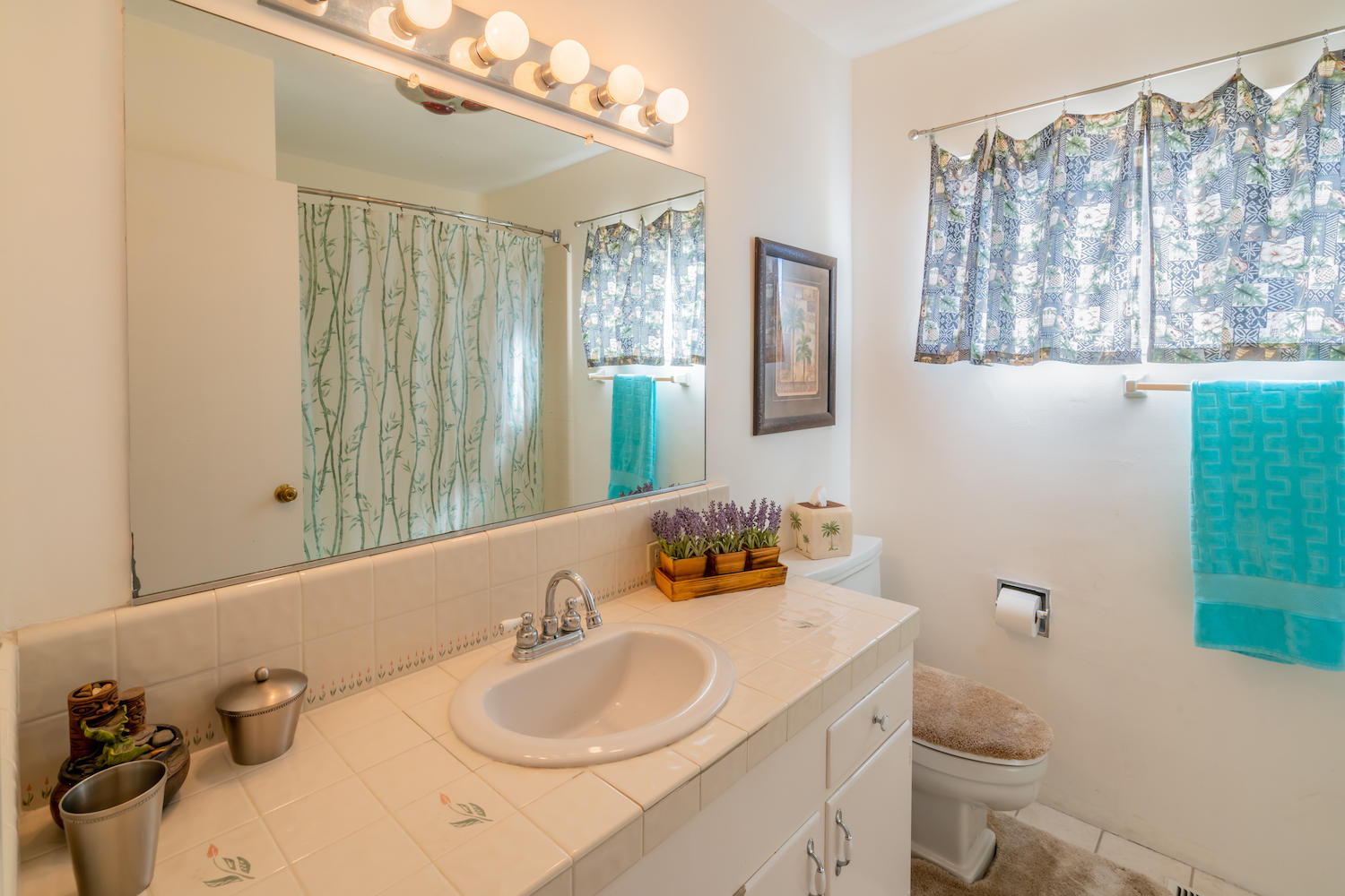 3088 Glengary Road Santa Ynez, CA 93460 - Photo 17 of 22 17 - Guest Bathroom