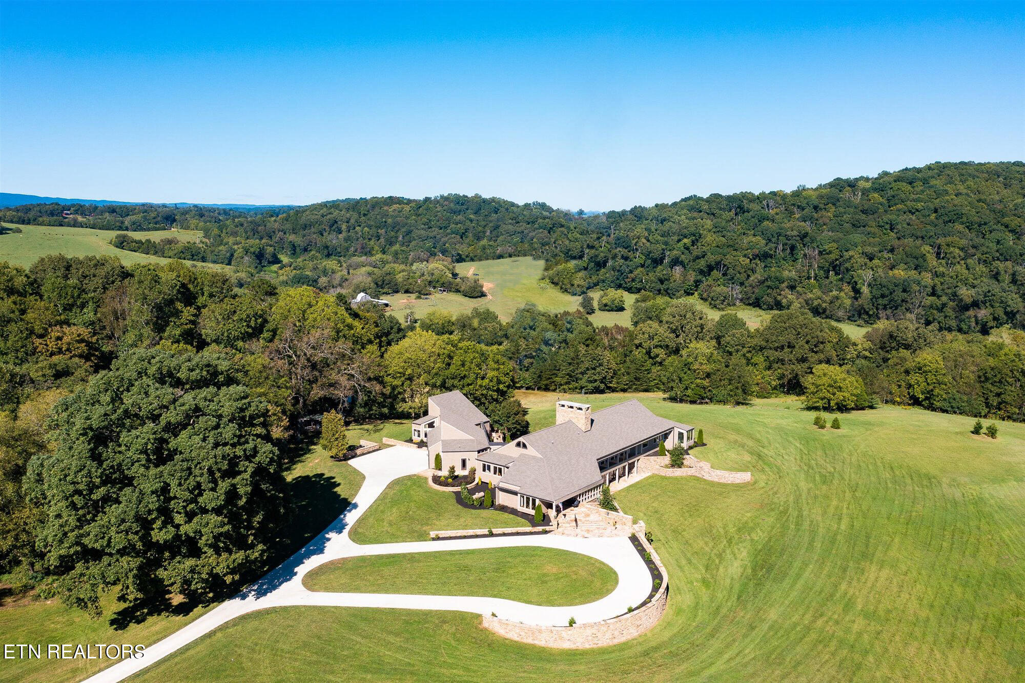 651 Cliff Top Road Blaine, TN 37709 - Photo 54 of 60 18-651-Cliff-Top-Rd-Blaine-TN-18-Edit
