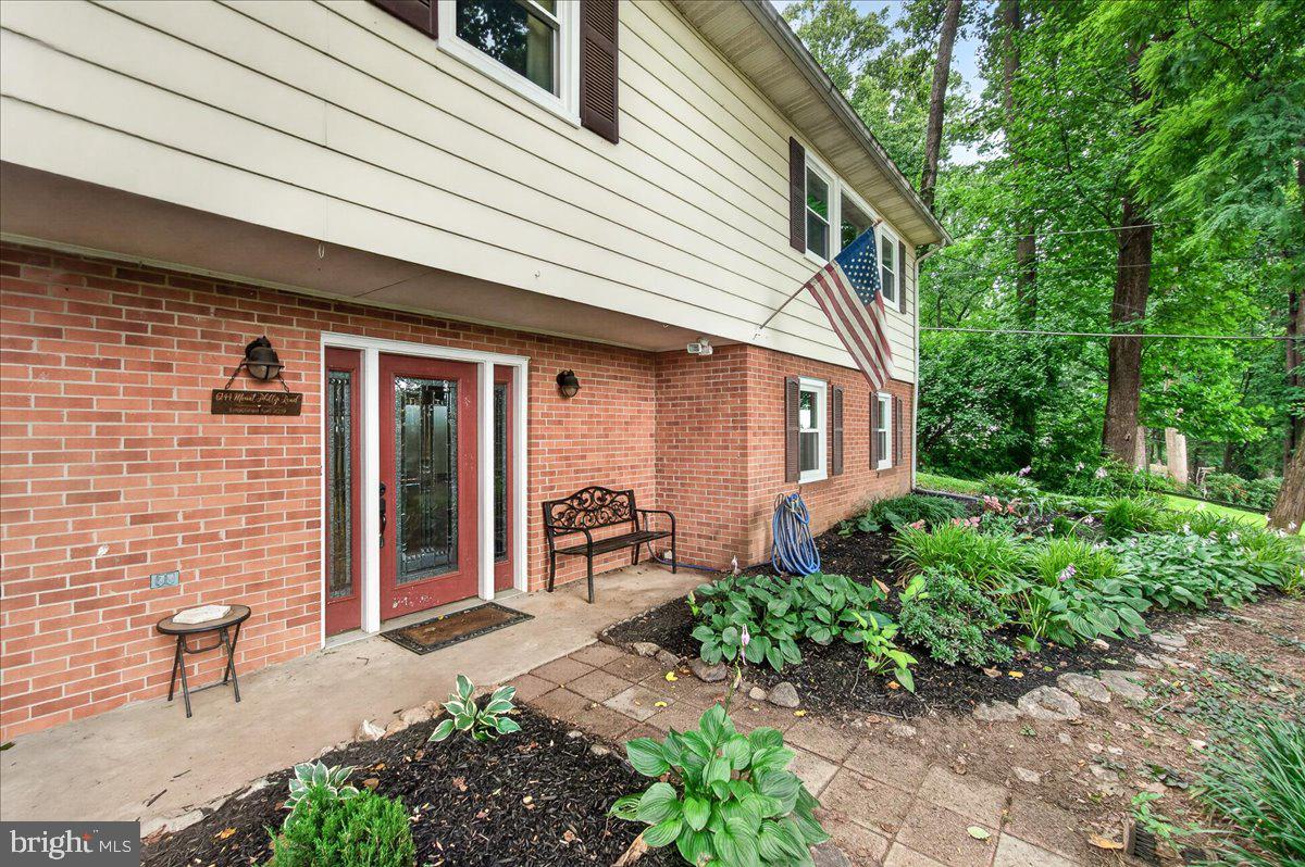 6144 Mt Phillip Road Frederick, MD 21703 - Photo 3 of 32