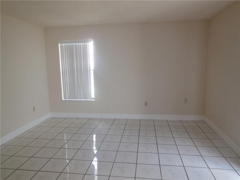 9141 Southwest 22nd Street, Unit E Boca Raton, FL 33428 - Photo 9 of 16 Photo 9