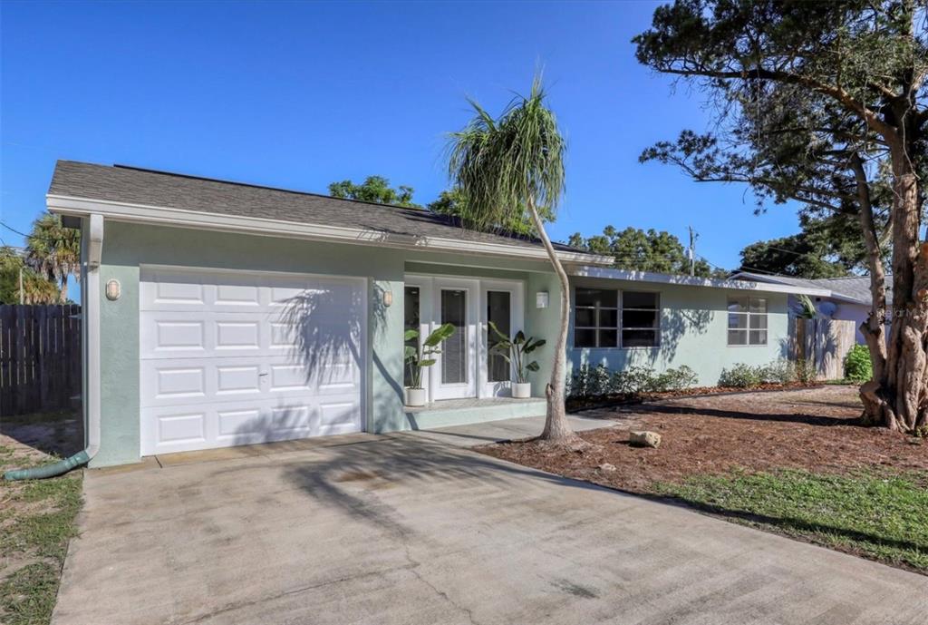 416 Foxglove Road Venice, FL 34293 - Photo 1 of 1 416 Foxglove Rd, Venice, FL 34293