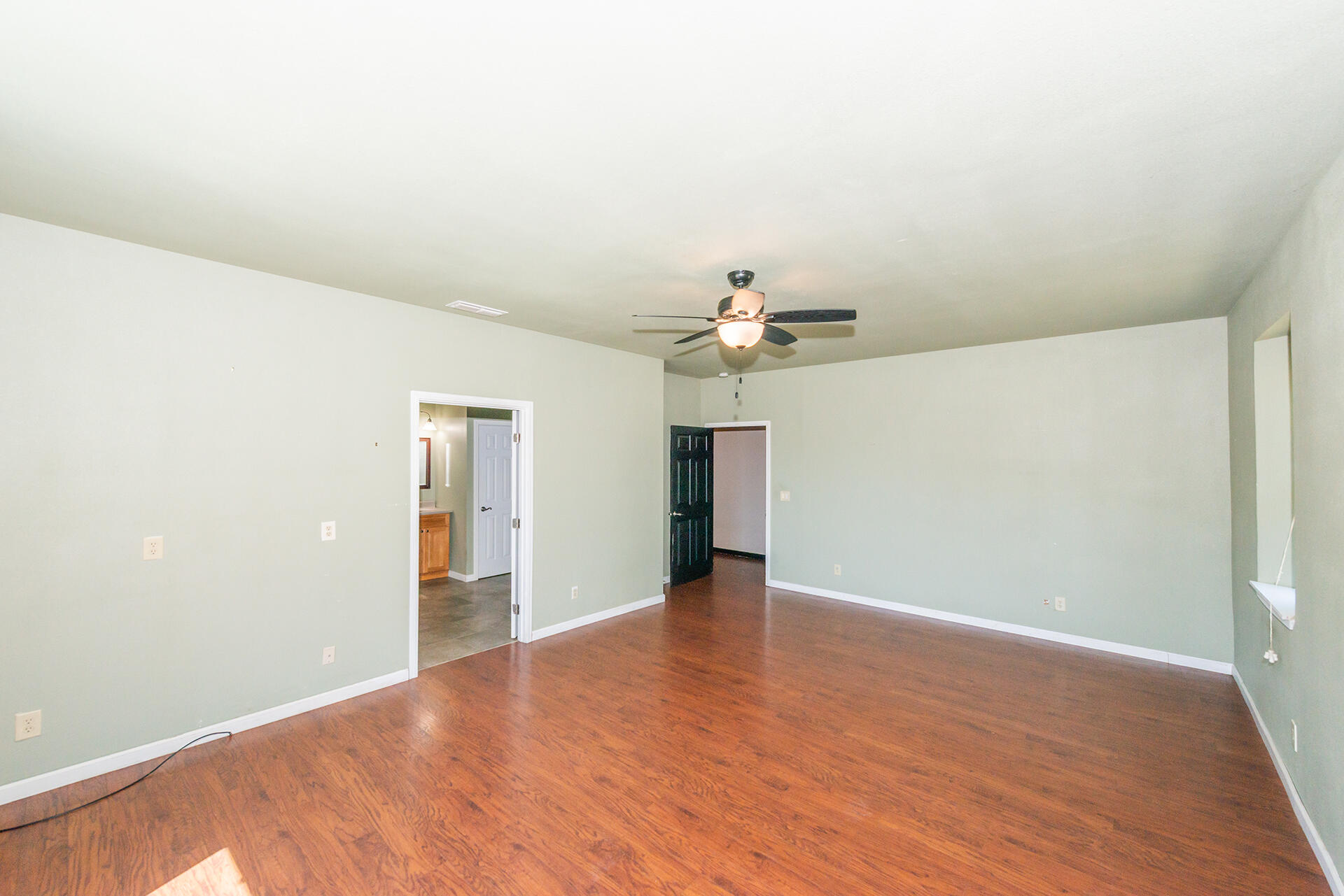 13575 Gas Point Road Igo, CA 96047 - Photo 32 of 59 Primary Bedroom