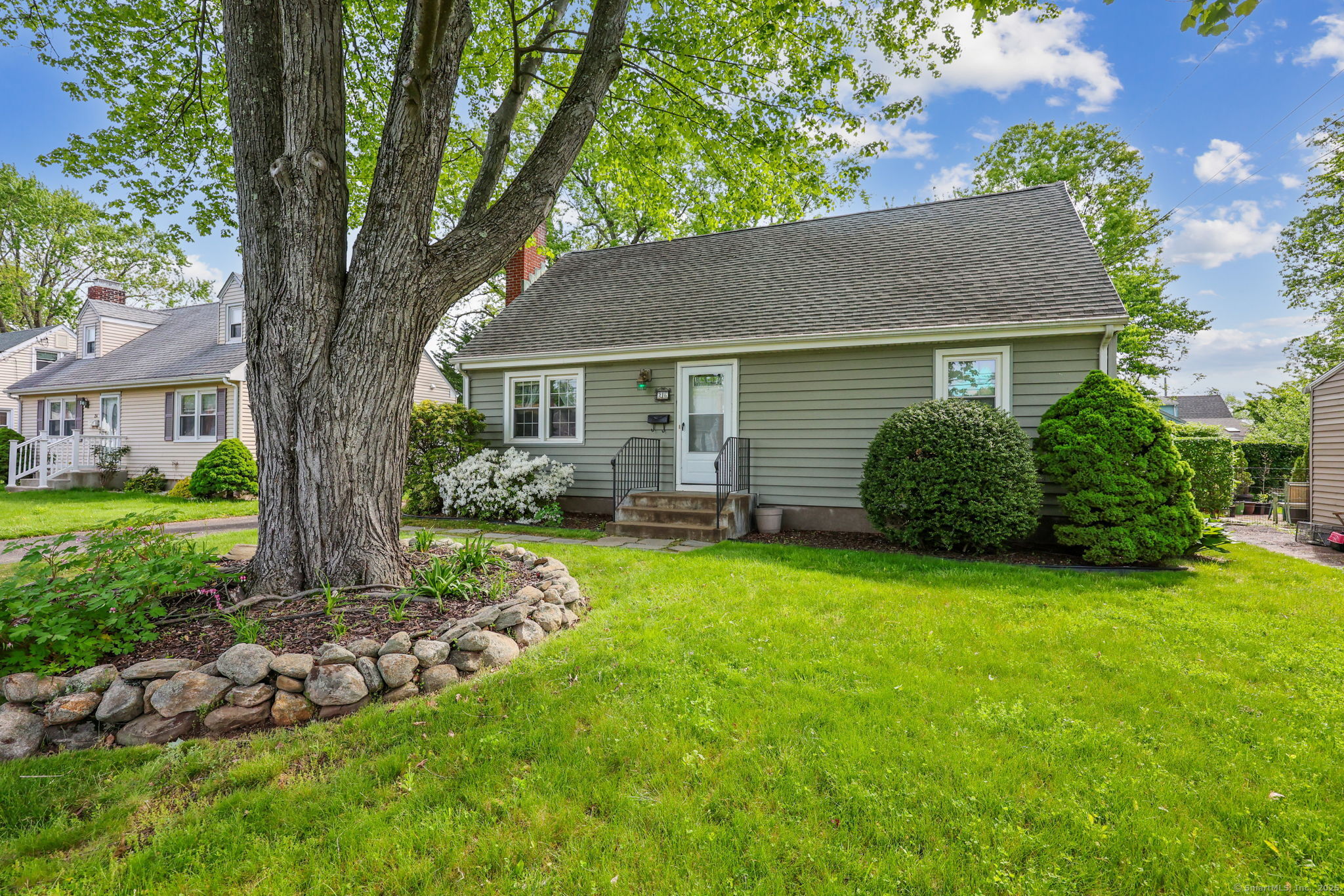 26 Brian Road West Hartford, CT 06110 - Photo 1 of 1