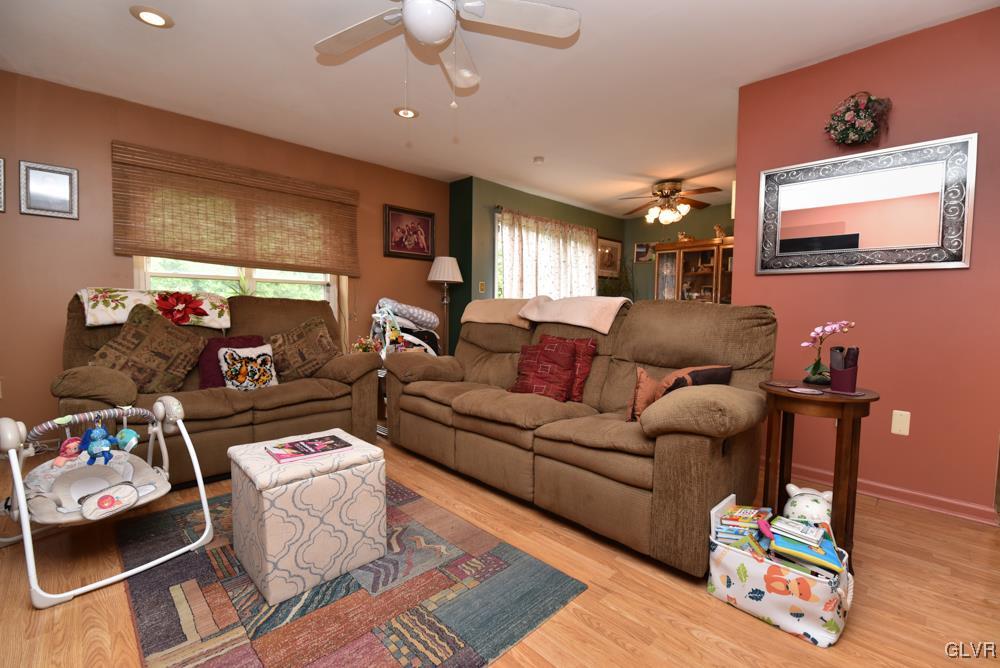 790 Briarstone Road Bethlehem, PA 18017 - Photo 17 of 40 Gallery Image 17