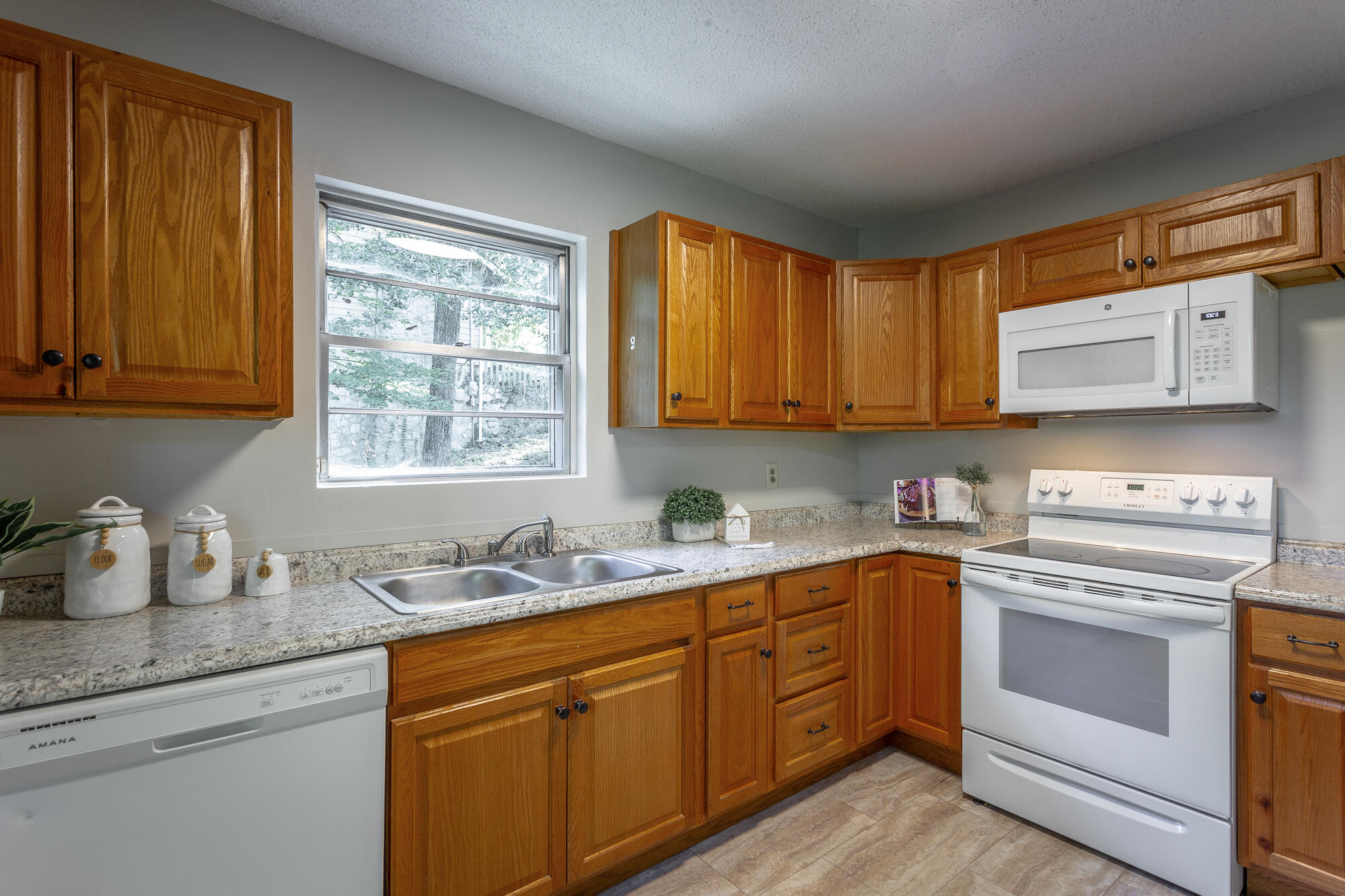 211 Booth Road Chattanooga, TN 37411 - Photo 13 of 39 211 Booth Road - Chattanooga