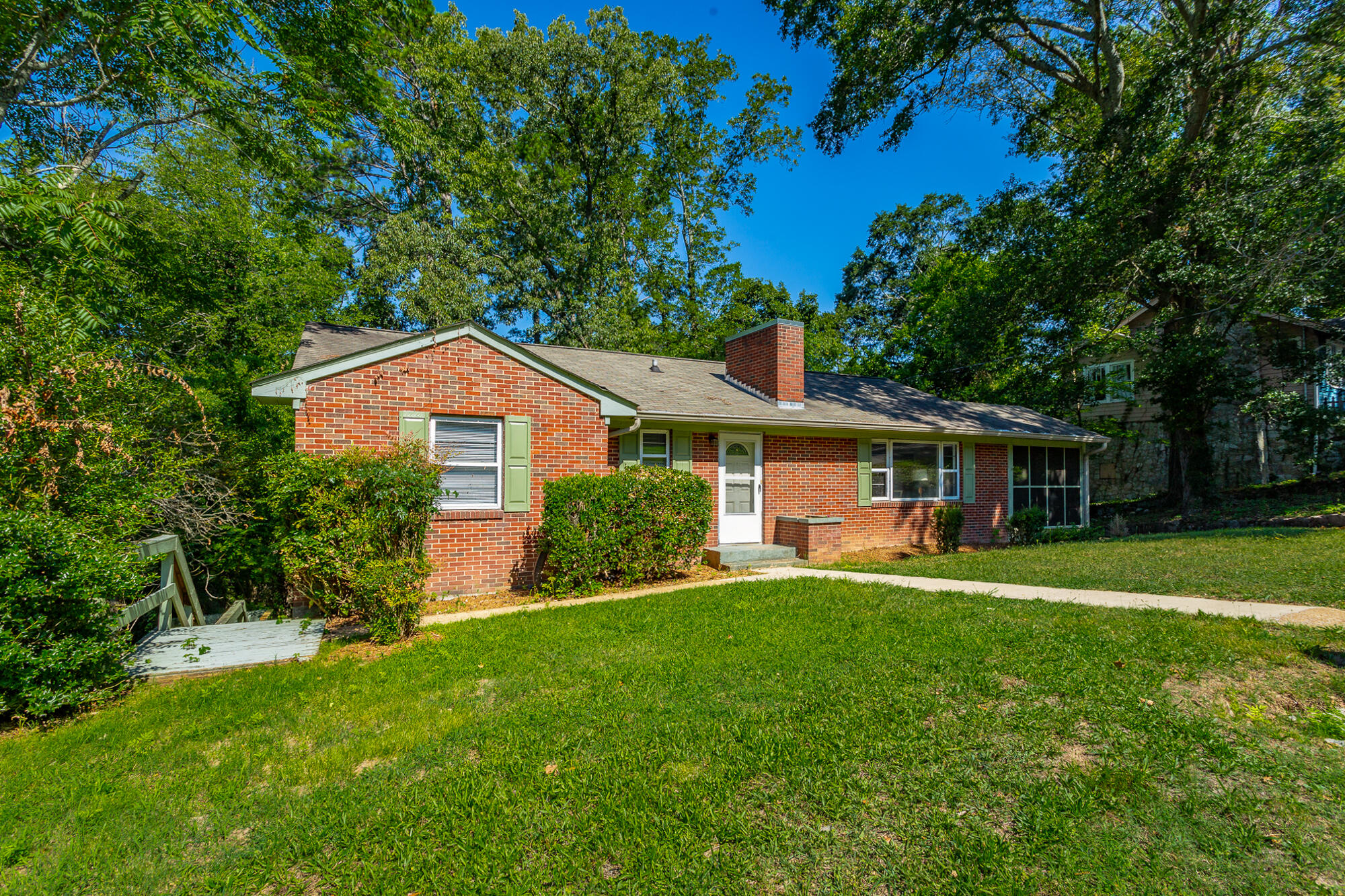 211 Booth Road Chattanooga, TN 37411 - Photo 3 of 39 211 Booth Road - Chattanooga
