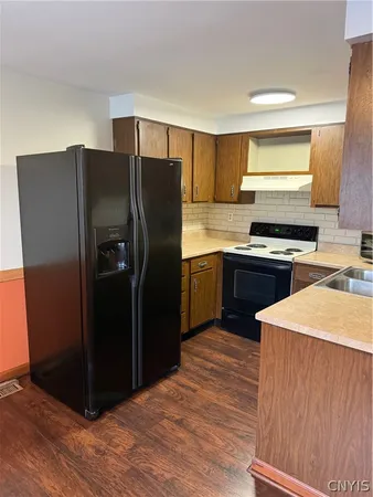 $169,900 | 4176 B Burningtree Road, Clay, NY 13090