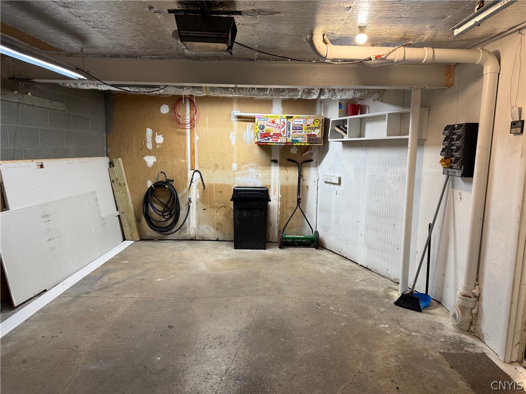 4176 B Burningtree Road Clay, NY 13090 - Photo 42 of 43