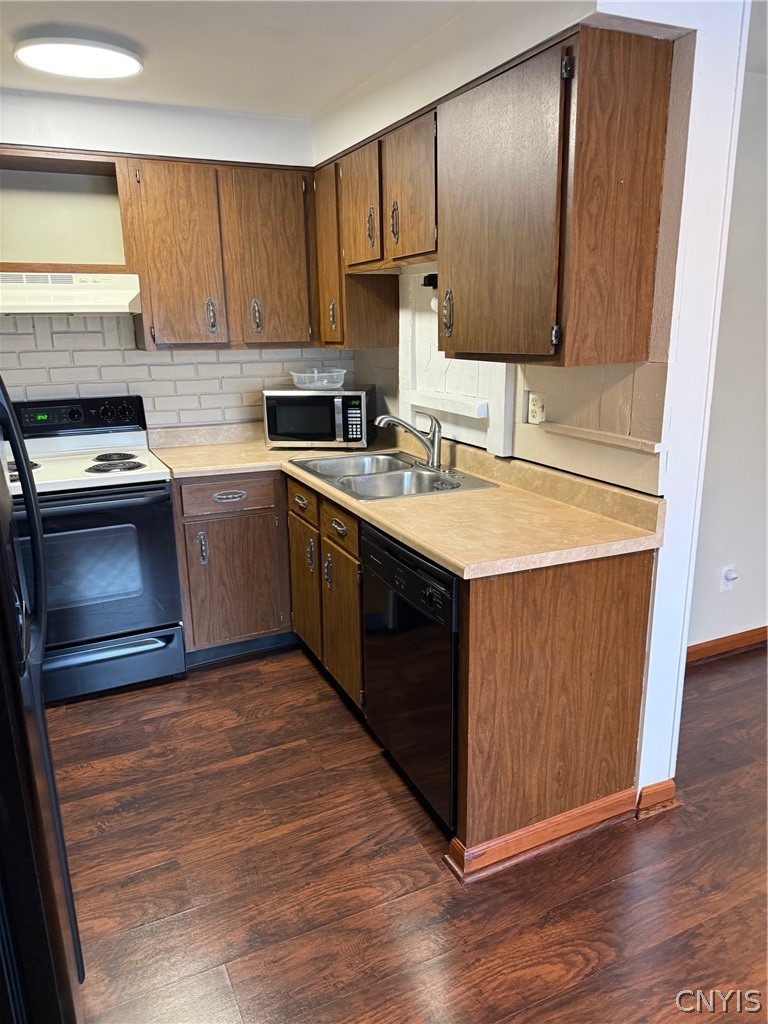 4176 B Burningtree Road Clay, NY 13090 - Photo 9 of 43