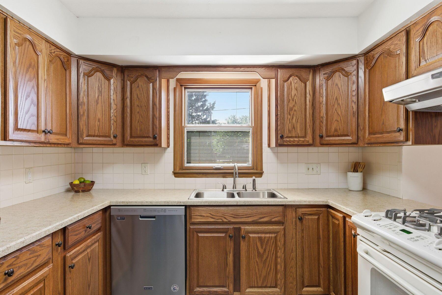 37 Coventry Road Delaware, OH 43015 - Photo 12 of 43 Gallery Image 12
