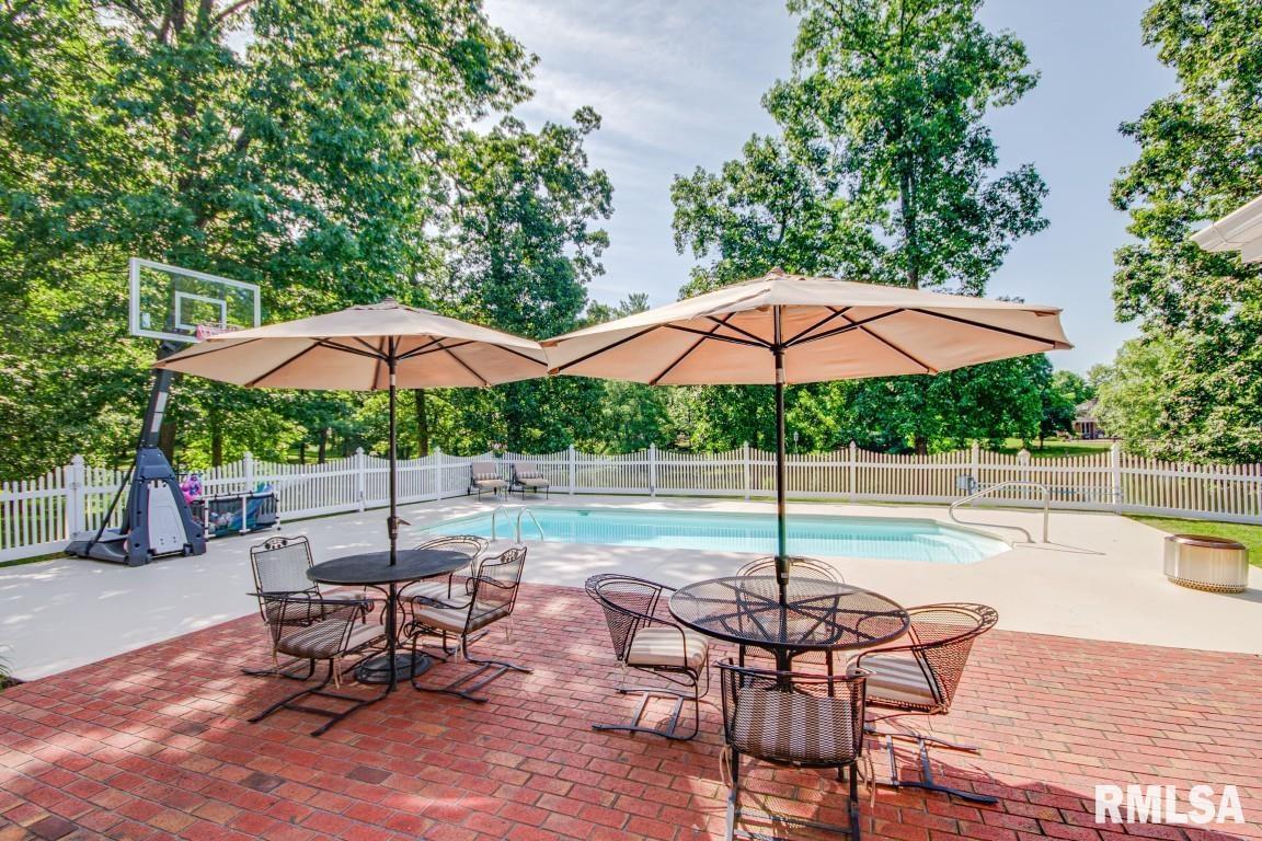 616 Seville Drive Mount Vernon, IL 62864 - Photo 14 of 62