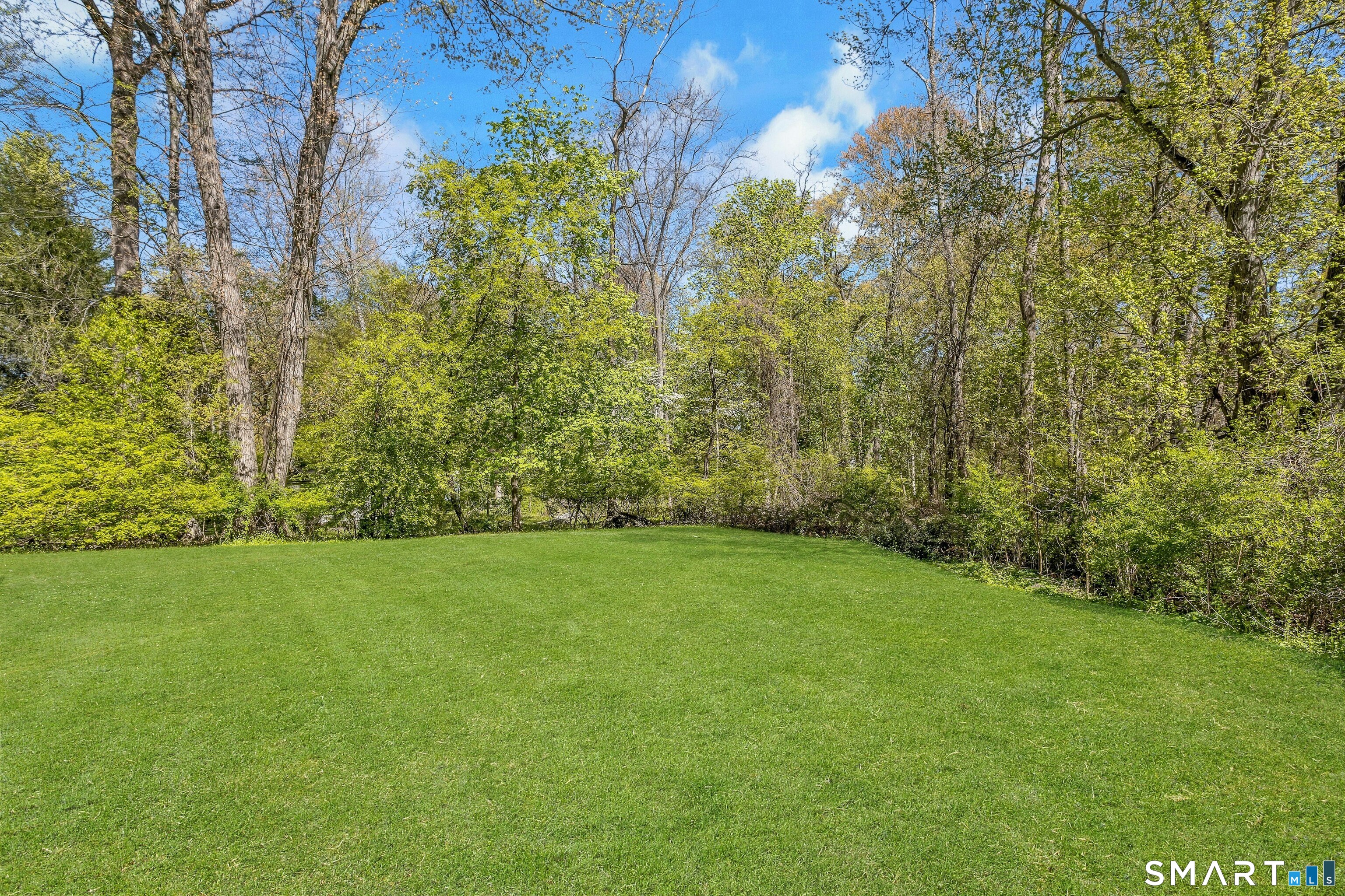 59 Westwood Road Stamford, CT 06902 - Photo 5 of 23