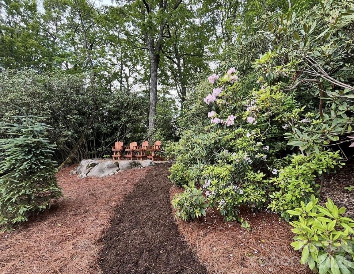 3434 Old Jonas Ridge Road Newland, NC 28657 - Photo 18 of 46 a view of outdoor space