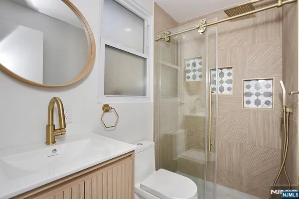 $2,600 | 105 Summit Avenue, Unit 1, Garfield, NJ 07026