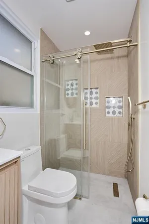 $2,600 | 105 Summit Avenue, Unit 1, Garfield, NJ 07026