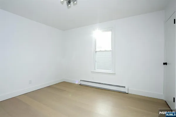 $2,600 | 105 Summit Avenue, Unit 1, Garfield, NJ 07026