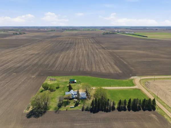 $690,000 | 13291 Pony Road, Belle Plaine, MN 56011