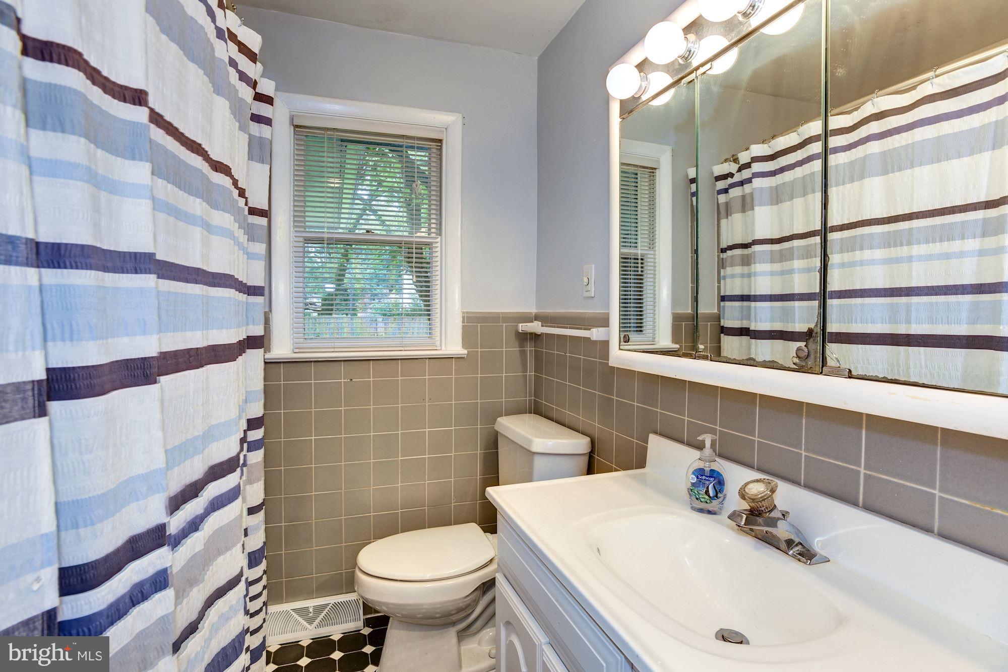 516 Devon Road Moorestown, NJ 08057 - Photo 19 of 22 Full Bathroom