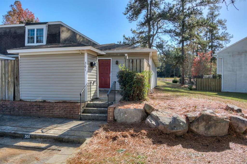 301 Vancouver Road North Augusta, SC 29841 - Photo 1 of 14 Main View